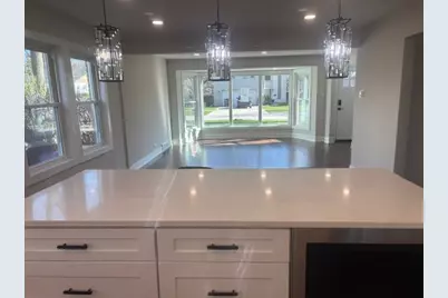 4940 Coyle Avenue, Skokie, IL 60077 - Photo 7