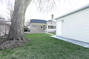 4940 Coyle Ave, Skokie, IL 60077 - Photo 37