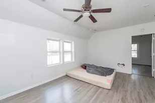 644 Lenox Ave, Waukegan, IL 60085 - Photo 21