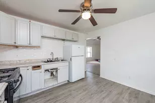 644 Lenox Ave, Waukegan, IL 60085 - Photo 15