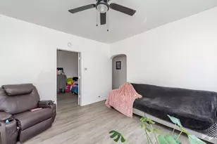 644 Lenox Ave, Waukegan, IL 60085 - Photo 9