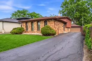 17243 Bernadine St, Lansing, IL 60438 - Photo 3
