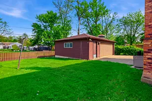 17243 Bernadine St, Lansing, IL 60438 - Photo 27
