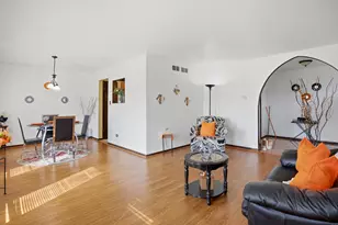 17243 Bernadine St, Lansing, IL 60438 - Photo 9