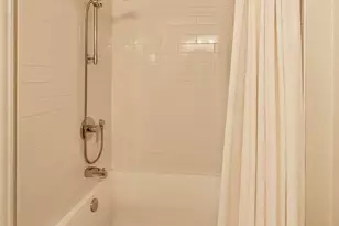 4216 N Ashland Ave, Chicago, IL 60613 - Photo 17