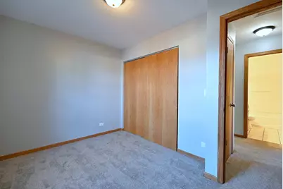 19 E Pineview Drive, Round Lake Park, IL 60073 - Photo 15