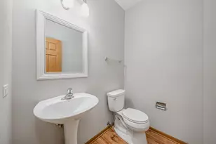 708 Woodewind Dr, Naperville, IL 60563 - Photo 21
