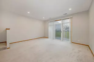 708 Woodewind Dr, Naperville, IL 60563 - Photo 17