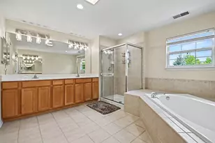 2715 Forest Creek Ln, Naperville, IL 60565 - Photo 21