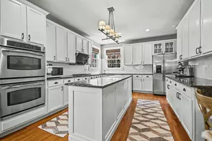 2715 Forest Creek Ln, Naperville, IL 60565 - Photo 11