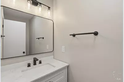 410 S Chicago Street, Rossville, IL 60963 - Photo 17