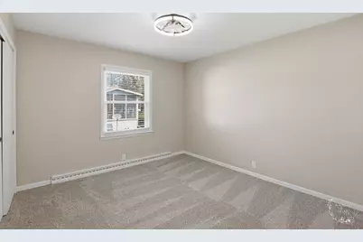 410 S Chicago Street, Rossville, IL 60963 - Photo 13