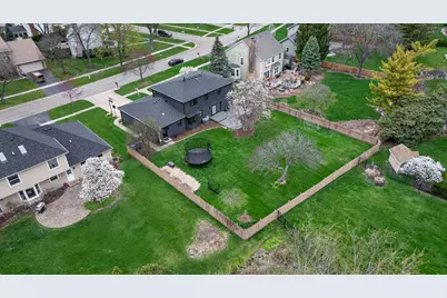 2053 Somerset Lane, Wheaton, IL 60189 - Photo 37