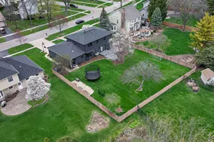 2053 Somerset Ln, Wheaton, IL 60189 - Photo 37