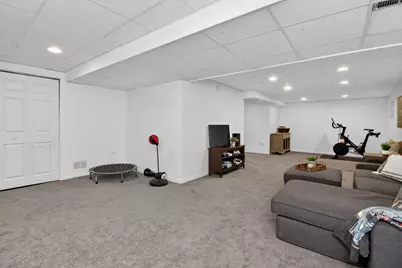 2053 Somerset Lane, Wheaton, IL 60189 - Photo 27