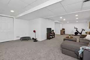 2053 Somerset Ln, Wheaton, IL 60189 - Photo 27