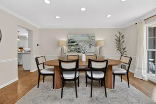 2053 Somerset Ln, Wheaton, IL 60189 - Photo 7