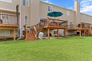 6709 E Wellsley Ct, Gurnee, IL 60031 - Photo 27