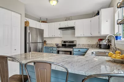 6709 E Wellsley Court, Gurnee, IL 60031 - Photo 5