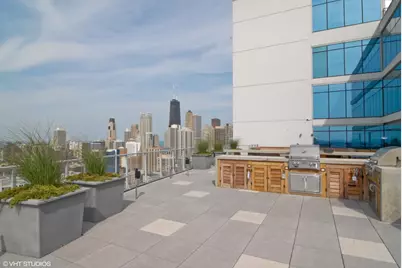 303 W Ohio Street #1901, Chicago, IL 60654 - Photo 17