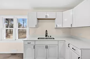 330 Hickory St, Chicago Heights, IL 60411 - Photo 3