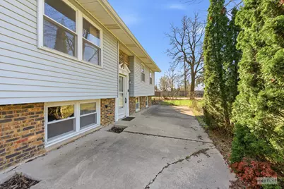 351 Catherine Street, Aurora, IL 60505 - Photo 9