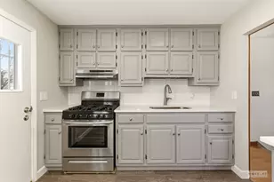 351 Catherine St, Aurora, IL 60505 - Photo 13