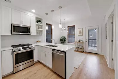 2132 N Oakley Avenue #2, Chicago, IL 60647 - Photo 5