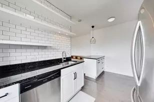 4416 1/2 N Ashland Ave, Chicago, IL 60640 - Photo 9