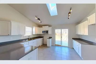 3023 W 82nd Place #B, Merrillville, IN 46410 - Photo 5