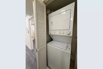 4022 N Central Park Avenue #GE, Chicago, IL 60618 - Photo 9