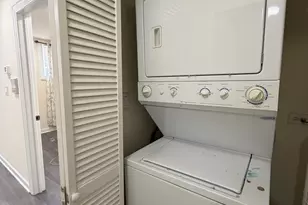 4022 N Central Park Ave, Chicago, IL 60618 - Photo 9