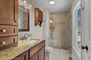 649 Greenbrier Ln, Crystal Lake, IL 60014 - Photo 15