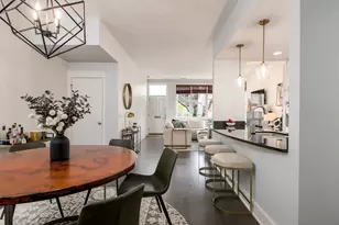 1123 W Chestnut St, Chicago, IL 60642 - Photo 9