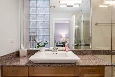 1123 W Chestnut Street #2E, Chicago, IL 60642 - Photo 13