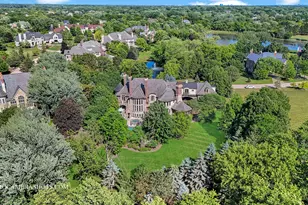 8 Brooke Ln, South Barrington, IL 60010 - Photo 3