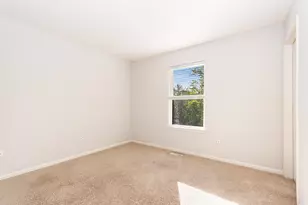 2329 Moonlight Ct, Aurora, IL 60503 - Photo 9