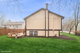 23726 N Overhill Dr, Lake Zurich, IL 60047 - Photo 17