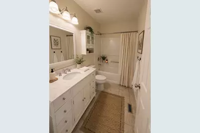 348 Greenview Drive, Crystal Lake, IL 60014 - Photo 9