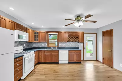 108 W Jackson Street, Mahomet, IL 61853 - Photo 9