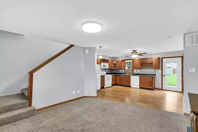 108 W Jackson Street, Mahomet, IL 61853 - Photo 5