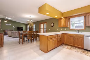 608 N Cherokee Ln, Pontiac, IL 61764 - Photo 15