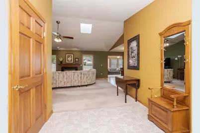 608 N Cherokee Lane, Pontiac, IL 61764 - Photo 5