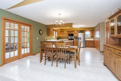 608 N Cherokee Lane, Pontiac, IL 61764 - Photo 9