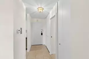 1415 E Central Rd, Arlington Heights, IL 60005 - Photo 3