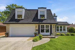 1225 Crain St, Park Ridge, IL 60068 - Photo 1