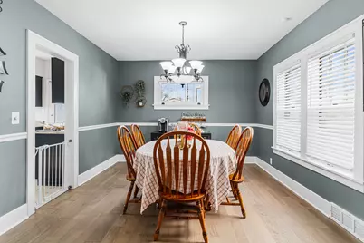 629 W Downer Place, Aurora, IL 60506 - Photo 5