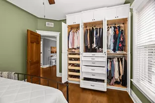 807 W Newport Ave, Chicago, IL 60657 - Photo 15