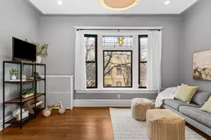 807 W Newport Ave, Chicago, IL 60657 - Photo 7