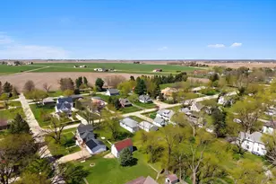 203 Main St, Lindenwood, IL 61049 - Photo 5